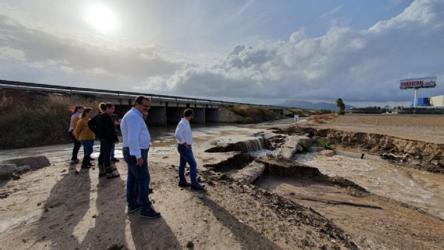 El Ayuntamiento de Lorca ha destinado, durante el último año, más de 326.000 euros para el arreglo, la mejora y el mantenimiento de caminos y carreteras - 2, Foto 2