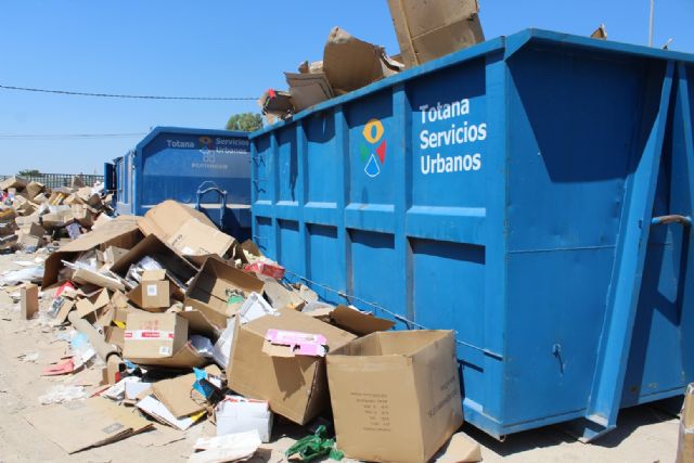Se recogen más de 1.556 toneladas de residuos en el ecoparque municipal de Totana en lo que va de año 2021, Foto 2