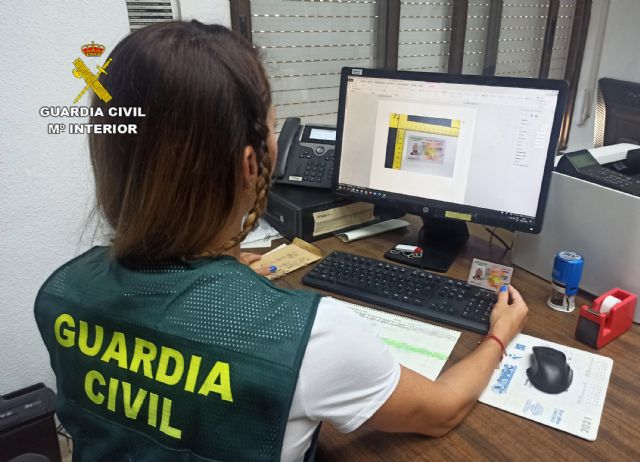 La Guardia Civil detiene a un experimentado delincuente dedicado a supuestas estafas online - 1, Foto 1