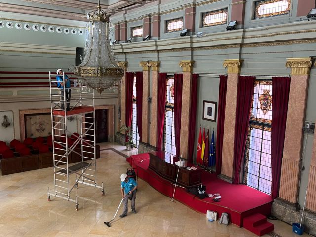 Finalizan los trabajos de conservación y limpieza del histórico Salón de Plenos del Ayuntamiento de Murcia - 2, Foto 2