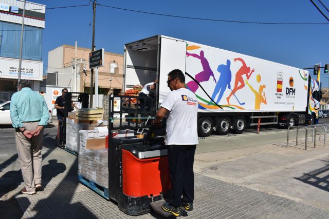 Comité Olímpico Español dona a Jesús Abandonado un camión de alimentos con ayuda de DFM Rent a Car - 4, Foto 4