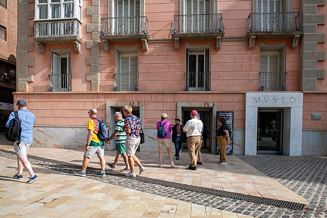 Más de un centenar de empresas de actividades turísticas y alojamiento comercializan ya su oferta a través de las plataformas de la Comunidad - 1, Foto 1