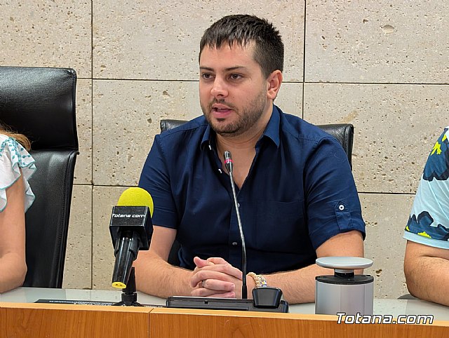 Amor en los 80: La Chica de Ayer trae la movida madrileña a Totana, Foto 5