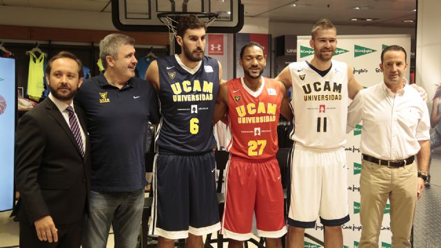 El UCAM Murcia CB presenta sus nuevas equipaciones en El Corte Inglés de Gran Vía - 2, Foto 2