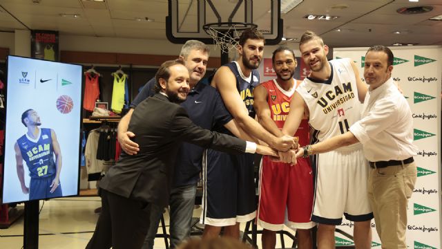 El UCAM Murcia CB presenta sus nuevas equipaciones en El Corte Inglés de Gran Vía - 3, Foto 3