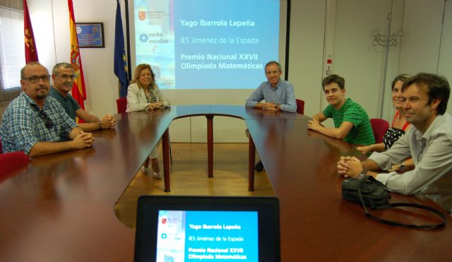 Un alumno del IES Jiménez de la Espada de Cartagena, entre los diez mejores de España en la XXVII Olimpiada Matemática Nacional - 1, Foto 1