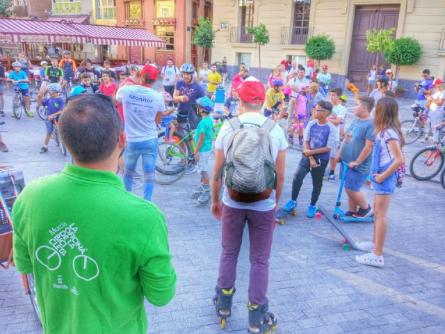 La ruta Pokémon Bike demuestra que es posible desplazarse sobre ruedas por la ciudad de forma segura y divertida - 1, Foto 1