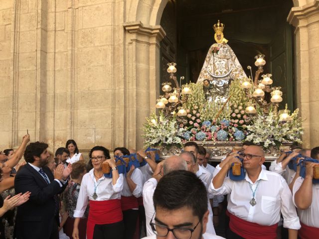 López Miras participa en la procesión en honor a la Virgen de la Consolación, patrona de Molina de Segura - 1, Foto 1