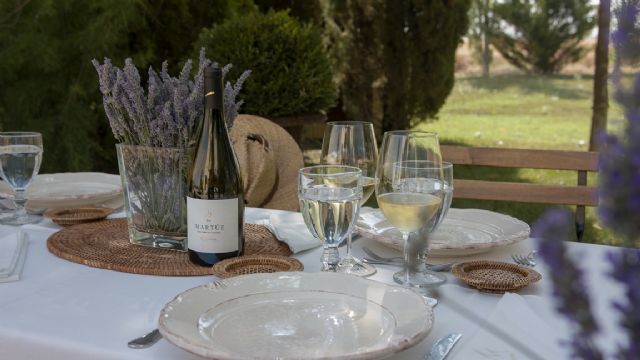 Visitas guiadas con cata y  gastronomía familiar en un entorno de ensueño: es tiempo de vendimia en Martúe & Blanco Nieva - 2, Foto 2