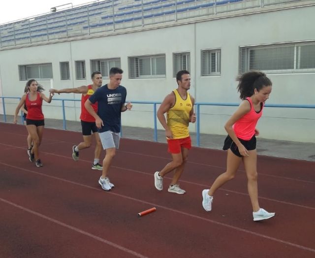 Este jueves, nuestro relevo mixto trabajará de cara al Nacional de Federaciones - 1, Foto 1