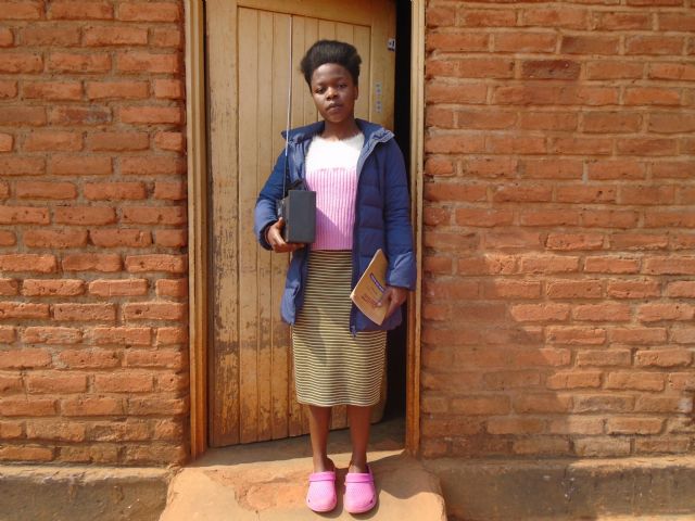 Toyi John, Me encantaron las clases por radio, era la única oportunidad que tenía para aprender - 1, Foto 1