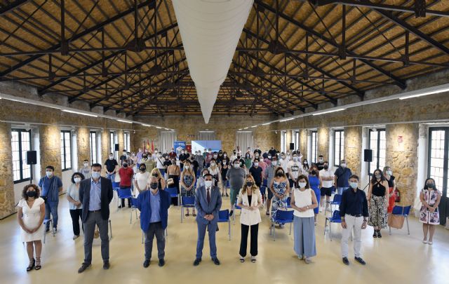 60 desempleados finalizan con éxito los dos programas de empleo y formación desarrollados en el curso pasado - 1, Foto 1