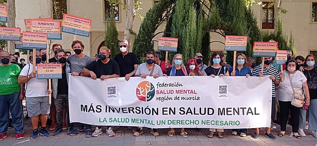Protestas frente al Palacio de San Esteban para visibilizar la salud mental - 1, Foto 1