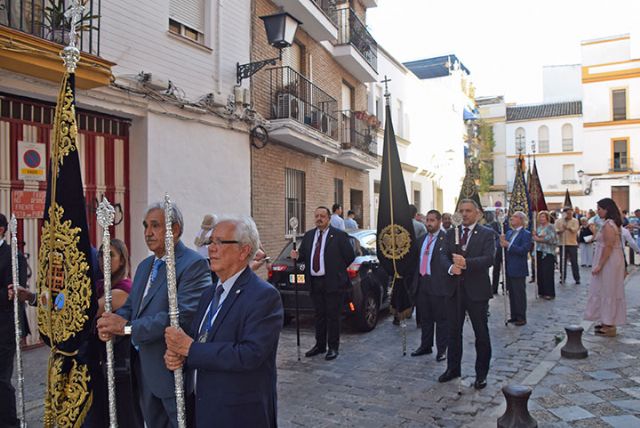 La Virgen del Carmen de Santa Ana se reencuentra con sus fieles de Triana en la procesión de gloria - 2, Foto 2