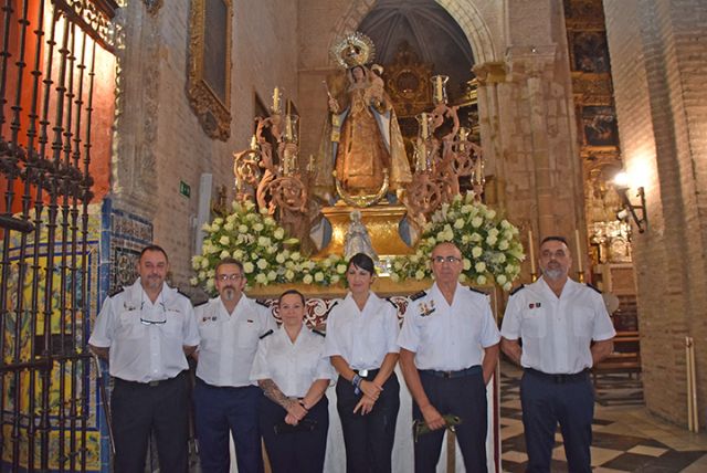 La Virgen del Carmen de Santa Ana se reencuentra con sus fieles de Triana en la procesión de gloria - 5, Foto 5