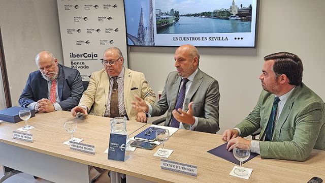 Ibercaja apuesta por la cultura de la mano del Ateneo de Triana con la celebración de las conferencias “encuentro en Sevilla” - 1, Foto 1
