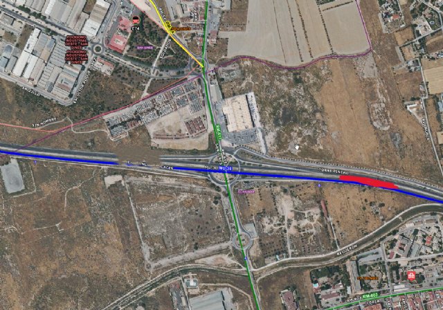 Accidente de tráfico con un saldo de tres heridos en la MU-30 sentido Caravaca, TM de San Ginés (Murcia) - 1, Foto 1