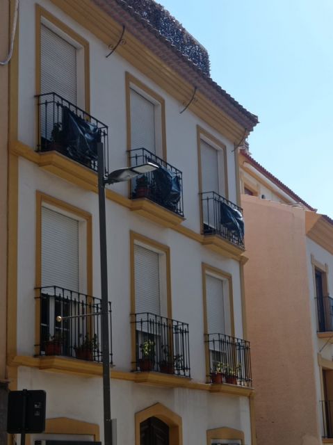 IU lamenta y denuncia el desinterés municipal por los efectos de las fiestas en las calles y en las viviendas del casco histórico de Lorca - 1, Foto 1