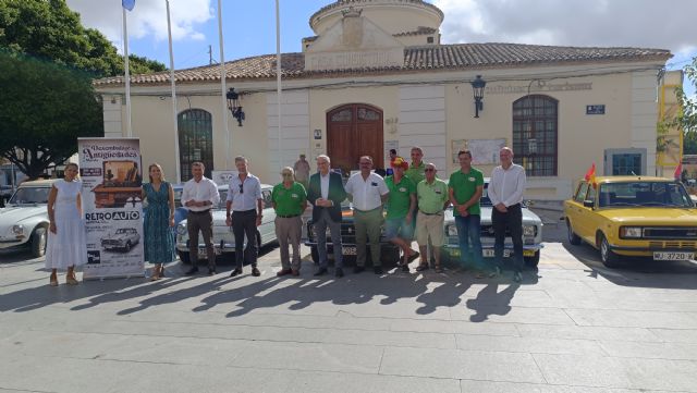 Feria Desembalaje de Antigüedades y Salón Vehículo Clásico y Antiguo Retroauto 2025 - 1, Foto 1