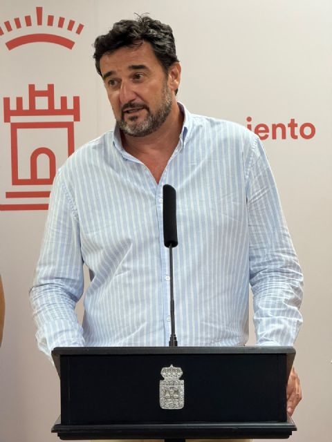 Ginés Ruiz: 'Murcia necesita un Gobierno que resuelva lo de hoy y prepare el municipio de mañana' Ginés Ruiz: 'Murcia necesita un Gobierno que resuelva lo de hoy y prepare el municipio de mañana'