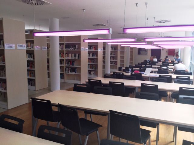 Reunión para organizar la creación del club de lectura de la biblioteca municipal - 1, Foto 1