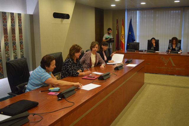 Isabel Mª. Soler: A mayor emprendimiento femenino, menor brecha salarial y menor desigualdad - 1, Foto 1