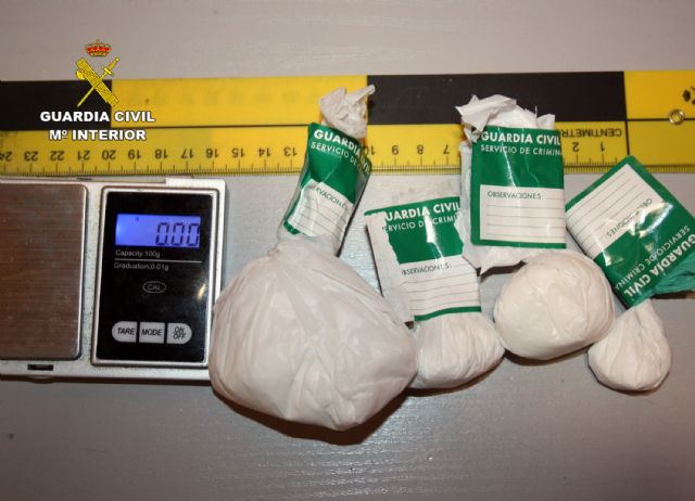 La Guardia Civil desmantela un activo punto de venta de droga en Ceutí - 1, Foto 1