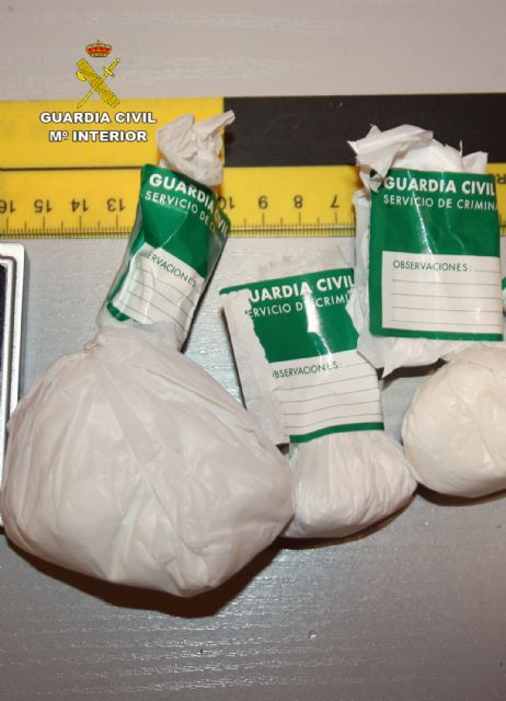 La Guardia Civil desmantela un activo punto de venta de droga en Ceutí - 4, Foto 4