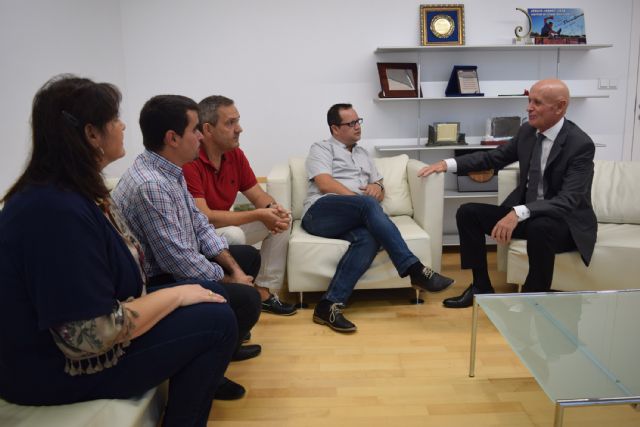 Un profesor del IES 'Salvador Sandoval', reconocido por el Ministerio de Educación por su proyecto de huerto didáctico - 1, Foto 1