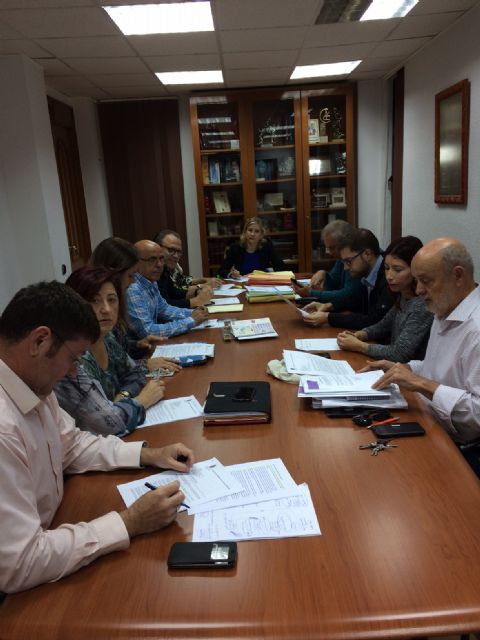 La Junta de Gobierno Local de Molina de Segura aprueba convenios con Cruz Roja, Plataforma de la Inmigración y Fundación de Estudios Médicos - 1, Foto 1