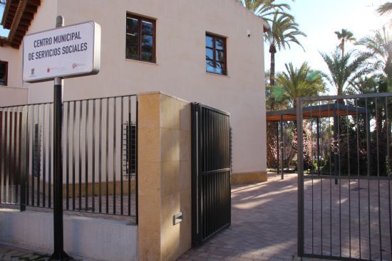 “El Candil” firma un contrato con el Ayuntamiento de Alhama, Foto 1