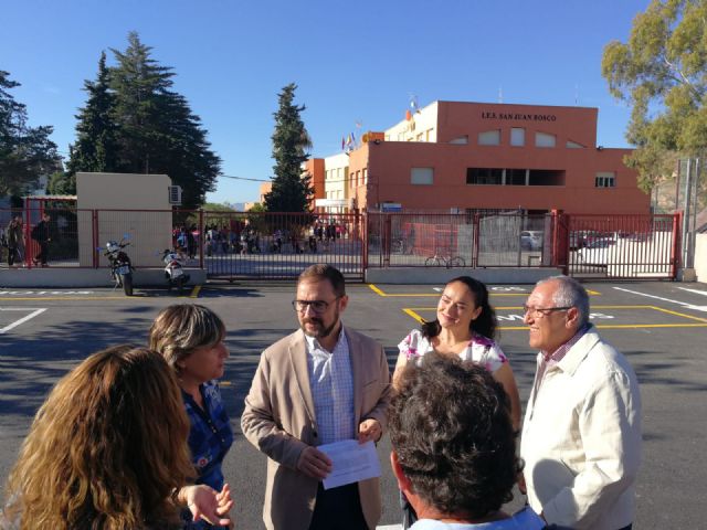 El alcalde de Lorca supervisa el estado de las obras de ampliación del aparcamiento del IES San Juan Bosco - 1, Foto 1