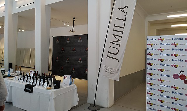 Cata de los Oros del 25 certamen de calidad vinos D.O.P. Jumilla en Verema Alicante - 1, Foto 1