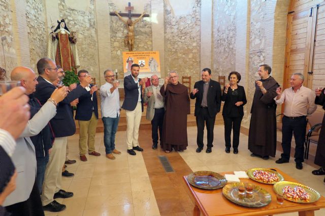 El Convento de los Carmelitas acogió la asamblea constituyente de la refundada Asociación Cultural de San Juan y Santa Teresa de Jesús de Caravaca - 5, Foto 5