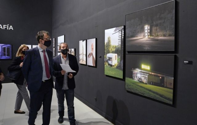 Las 28 obras finalistas de Fotografía y Artes Visuales del CreaMucia podrán contemplarse a partir del lunes en el Centro Puertas de Castilla - 1, Foto 1