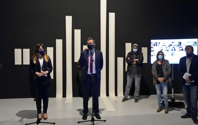 Las 28 obras finalistas de Fotografía y Artes Visuales del CreaMucia podrán contemplarse a partir del lunes en el Centro Puertas de Castilla - 2, Foto 2