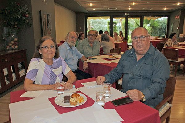 Los sevillanos abarrotan el nuevo local del Ateneo de Triana - 2, Foto 2