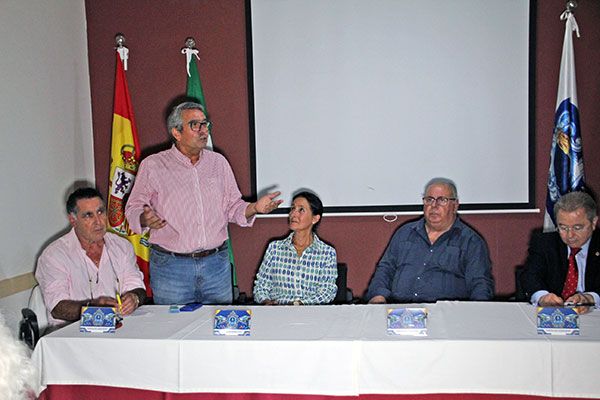 Los sevillanos abarrotan el nuevo local del Ateneo de Triana - 4, Foto 4