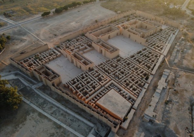 BABILONIA, Nº 15 - 1, Foto 1