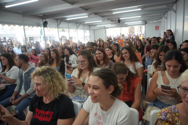 250 mil personas han visitado la Feria del Libro de Murcia - 4, Foto 4