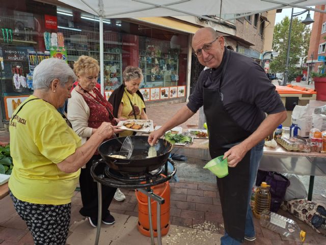 Éxito de participación y público en el iv mercado artesano de gastronomía murciana en Alcobendas - 4, Foto 4