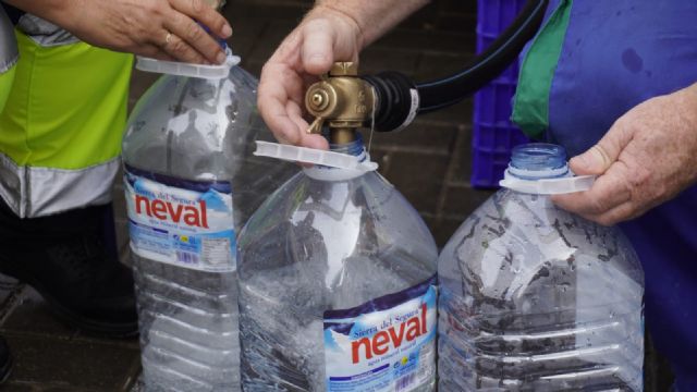 Los Alcázares solicita a la MCT la compensación de daños a vecinos y empresarios por el corte de agua - 1, Foto 1