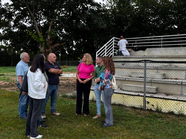 Cuarenta personas desempleadas mejoran las instalaciones del Campo de Rugby de La Raya - 3, Foto 3