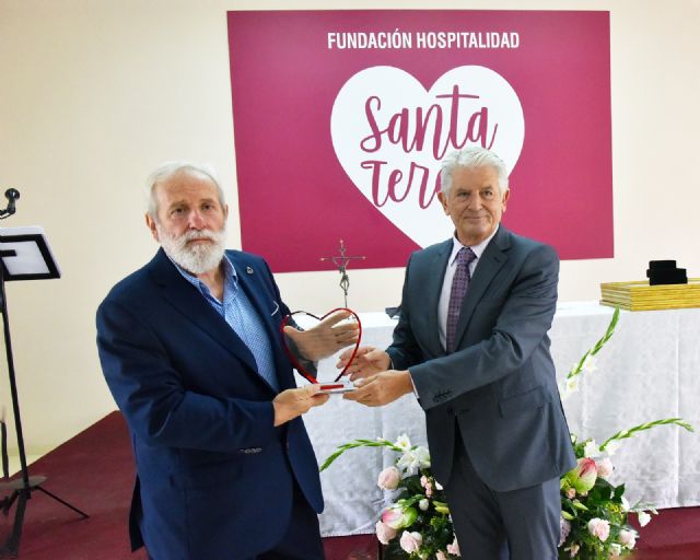 La Hospitalidad Santa Teresa celebró ayer el Día de su patrona con la entrega de las Medallas de Oro 2025 y la incorporación de nuevos patronos - 2, Foto 2