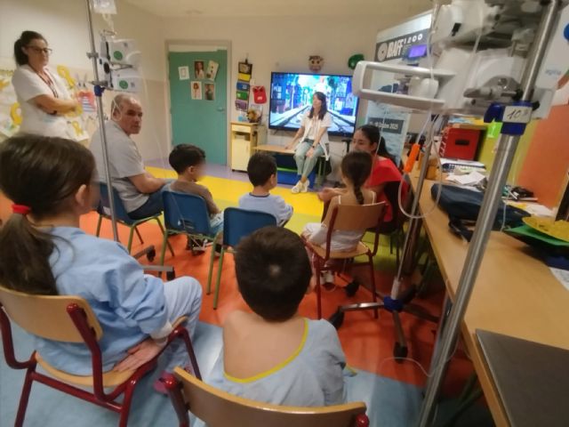 El IBAFF 1200 repite su lado más solidario y visita por séptimo a&ntilde;o a los peque&ntilde;os pacientes de La Arrixaca - 2, Foto 2