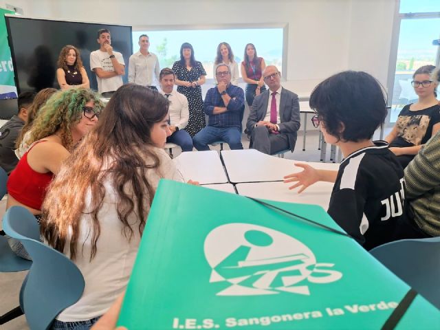 24 institutos participan en el programa de tutorización entre alumnos Referen-T - 2, Foto 2