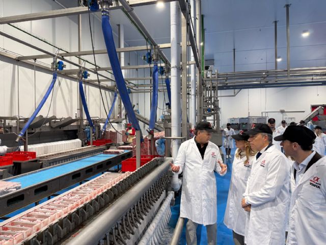 La empresa Amig�itos Pets & Life crece en Saprelorca y refuerza el empleo en el municipio