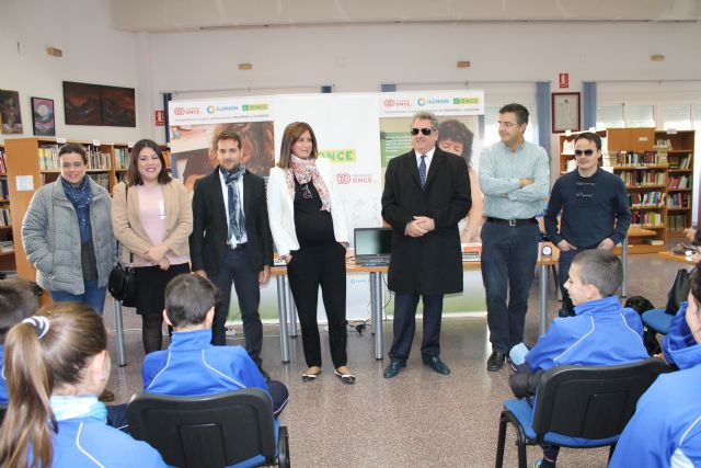 Los escolares del municipio participan en el circuito de movilidad y en el taller de tecnología adaptada de la ONCE - 1, Foto 1