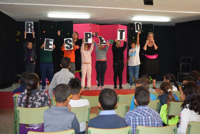 Los colores, una representación teatral basada en la coeducación - 2, Foto 2