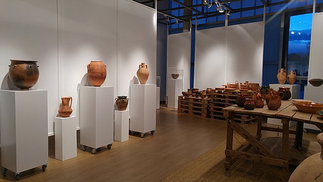 La Sala de Exposiciones de la Universidad Autónoma de Madrid acoge la exposición La Familia Bellón 300 años de tradición Alfarera en Totana (Murcia), Foto 4